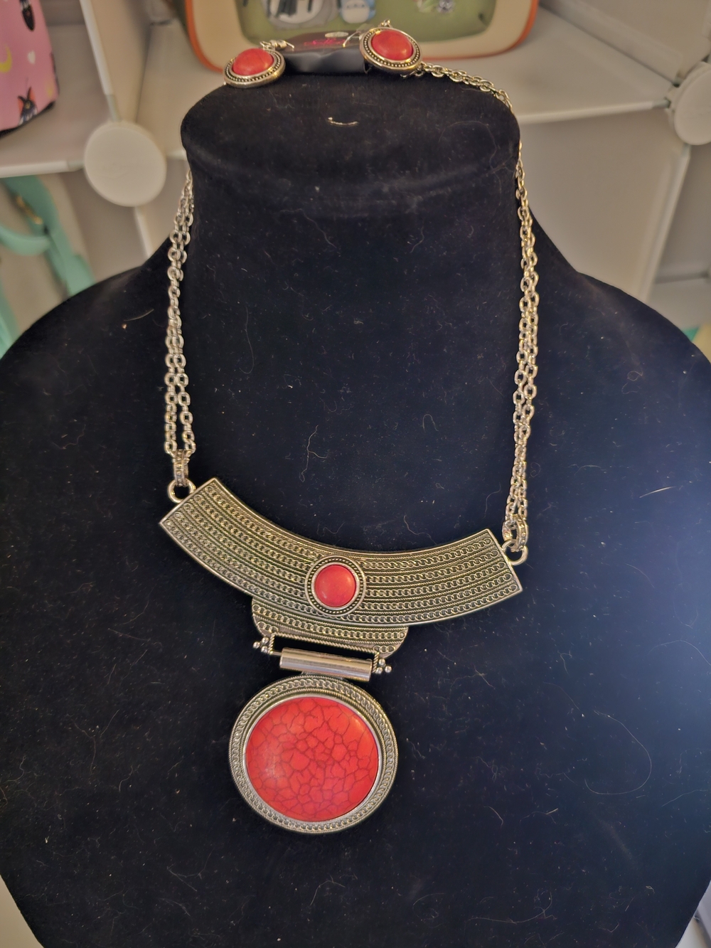 paparazzi Red Pendant Necklace with Antique Gold-Tone Accents